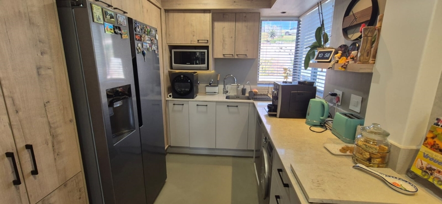 2 Bedroom Property for Sale in Island View Western Cape